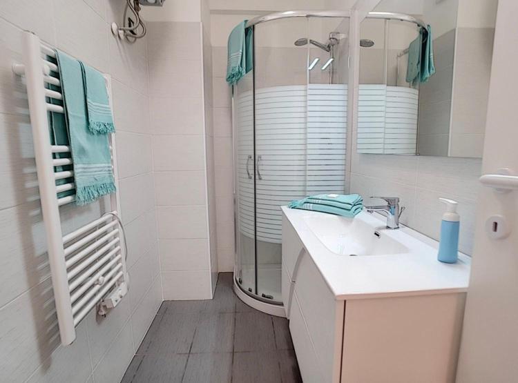 Charmant Appartement Au Coeur De Juan Les Pins Antibes Dış mekan fotoğraf